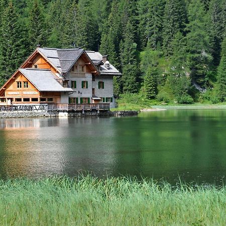 Rifugio Lago Nambino Madonna Exteriör bild